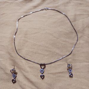 Necklace & earrings set